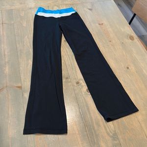 Lululemon yoga pants
